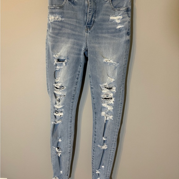 AMERICAN EAGLE - The Dream Jean Curvy Hi-Rise Ripped Jegging - Size 0 Regular - Picture 2 of 6
